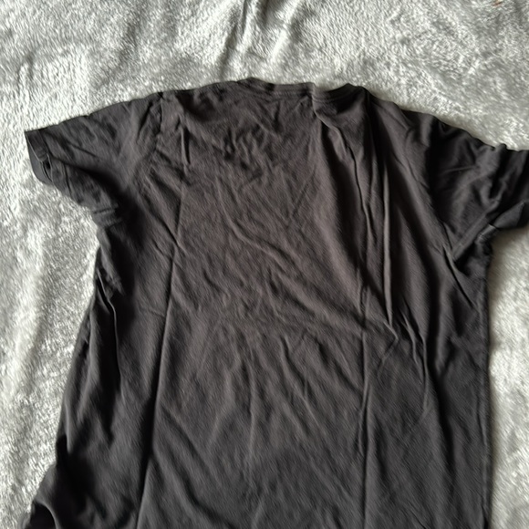 Old navy Johny cash shirt - Picture 2 of 2